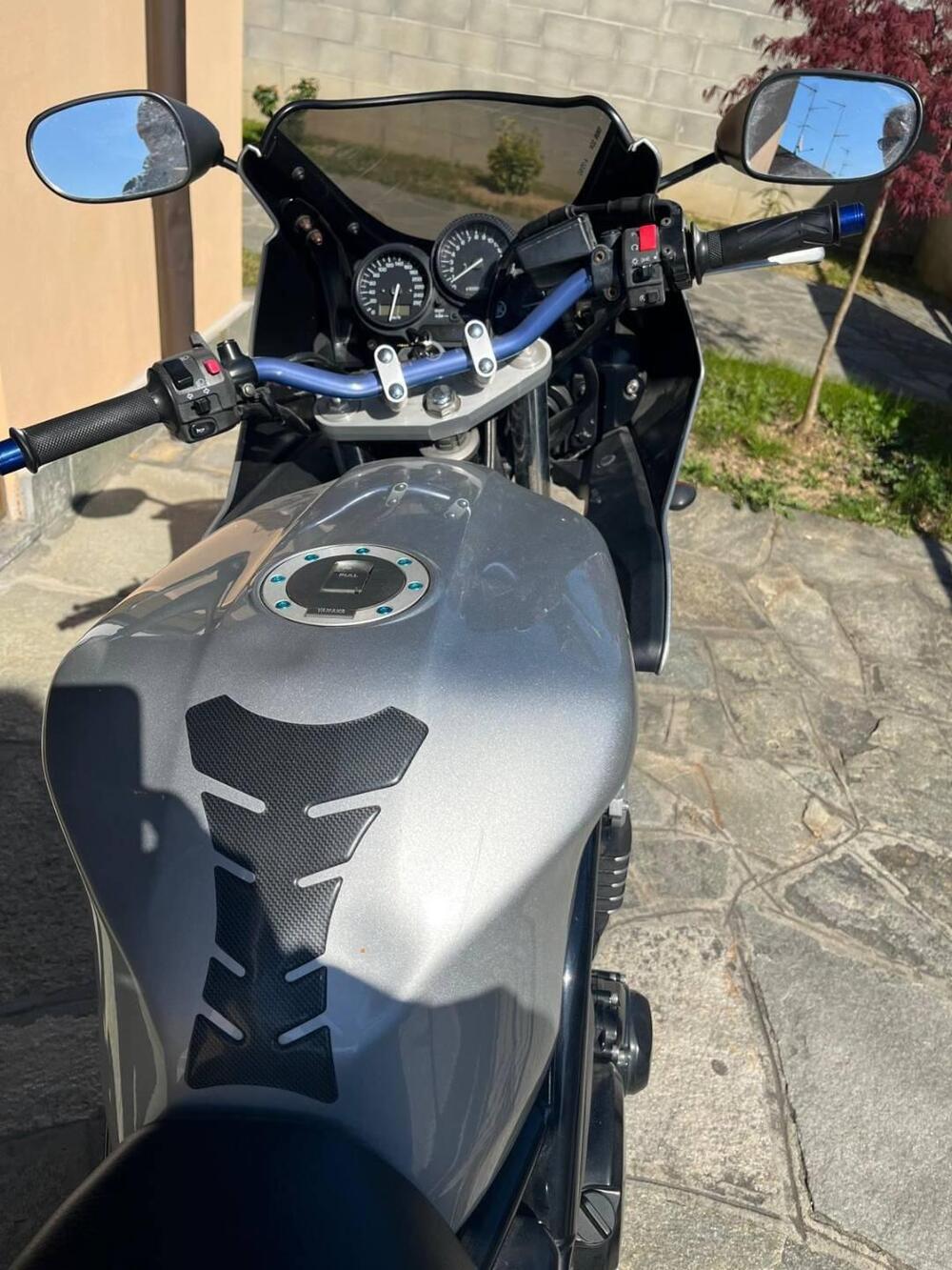 Yamaha FZS 600 Fazer (1998 - 01) (8)