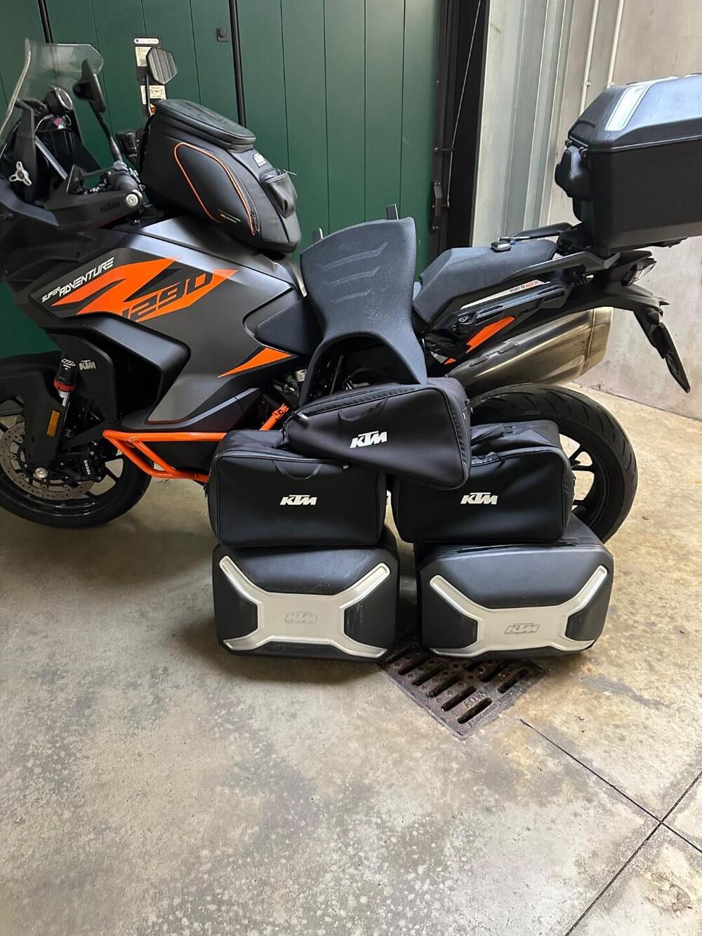KTM 1290 Super Adventure S (2021) (5)