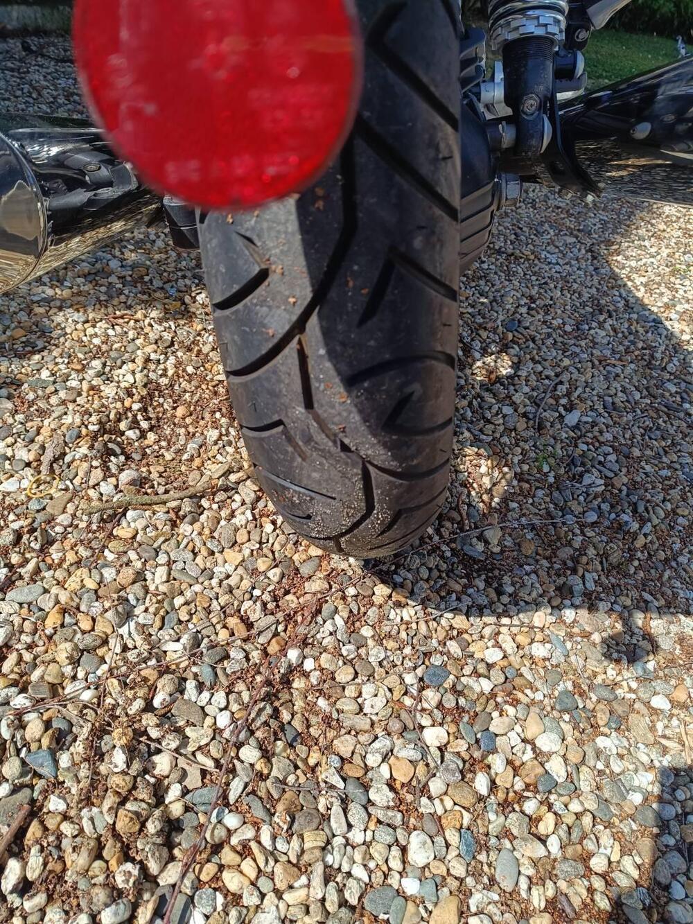 Moto Guzzi V7 III Anniversario (2017 - 18) (5)