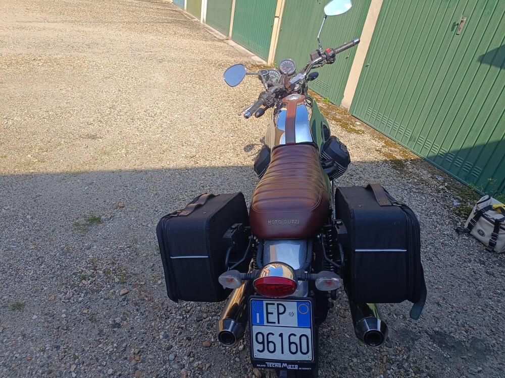 Moto Guzzi V7 III Anniversario (2017 - 18) (9)