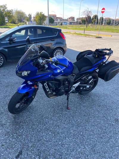 Yamaha FZ6 Fazer S2 (2006 - 11) usata