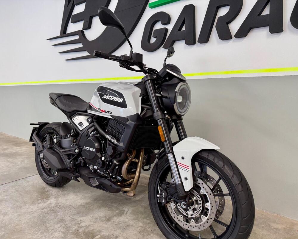 Moto Morini SEIEMMEZZO STR (2022 - 26) (4)