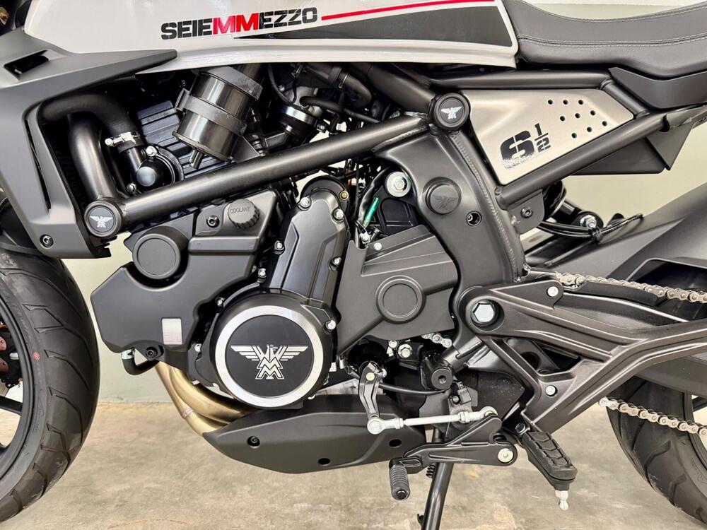 Moto Morini SEIEMMEZZO STR (2022 - 26) (12)