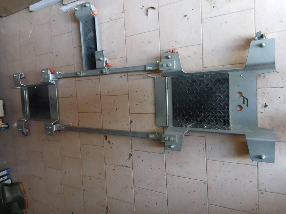 PEDANA SPOSTA MOTO A Parts