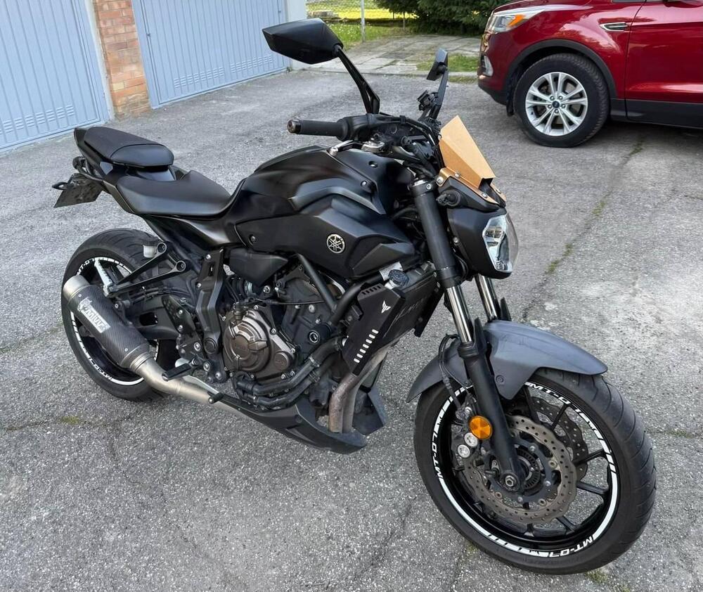 Yamaha MT-07 (2017 - 18) (4)