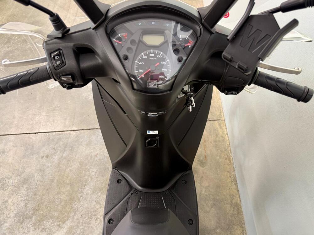 Honda SH 150i ABS (2013 - 16) (13)