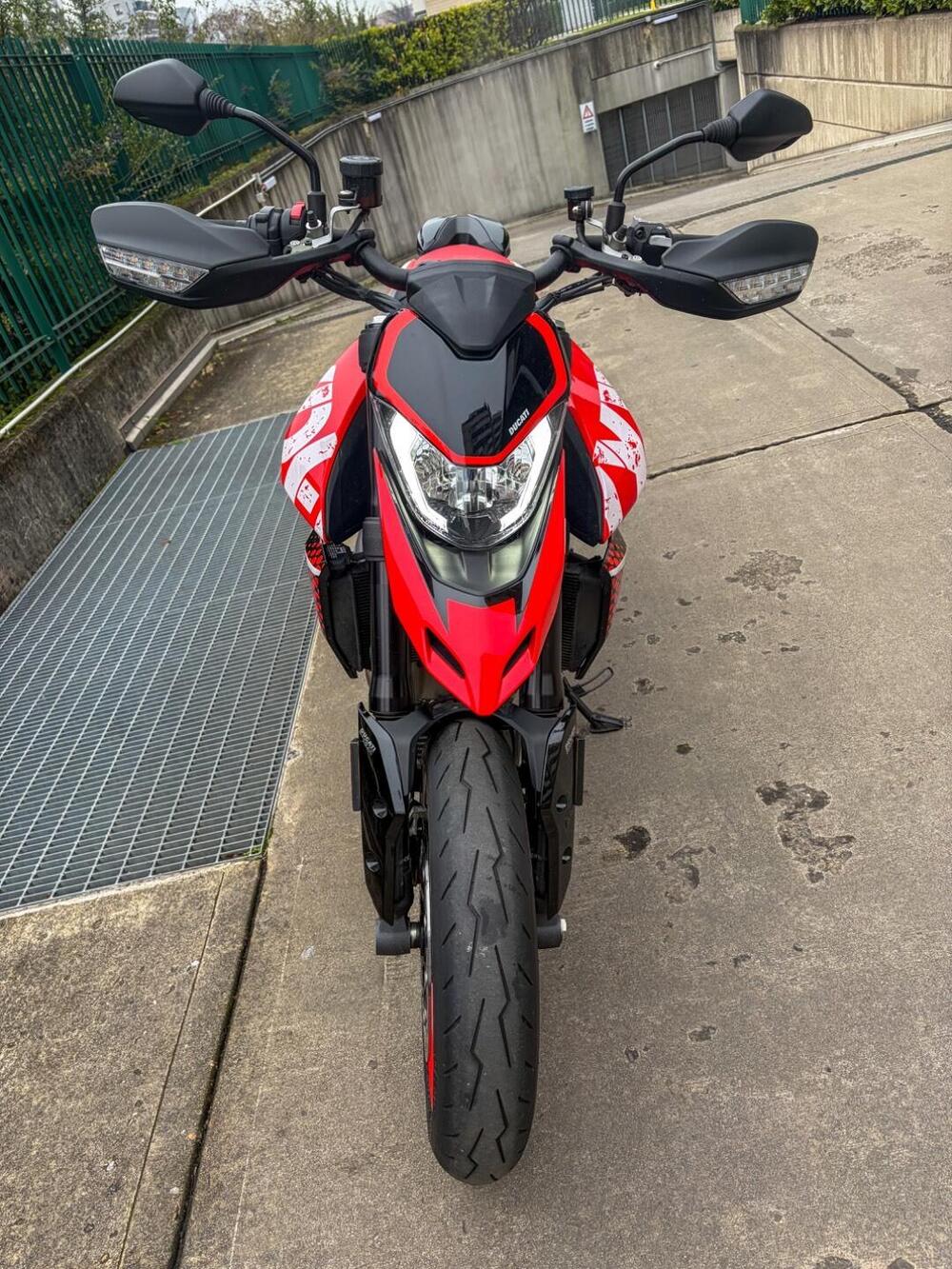 Ducati Hypermotard 950 RVE (2022 - 25) (5)
