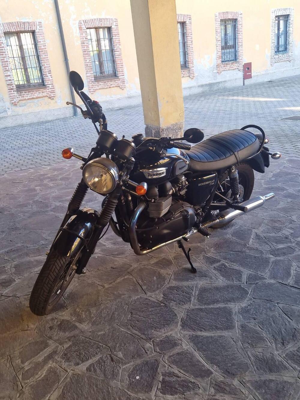 Triumph Bonneville T100 (2008 - 16) (2)