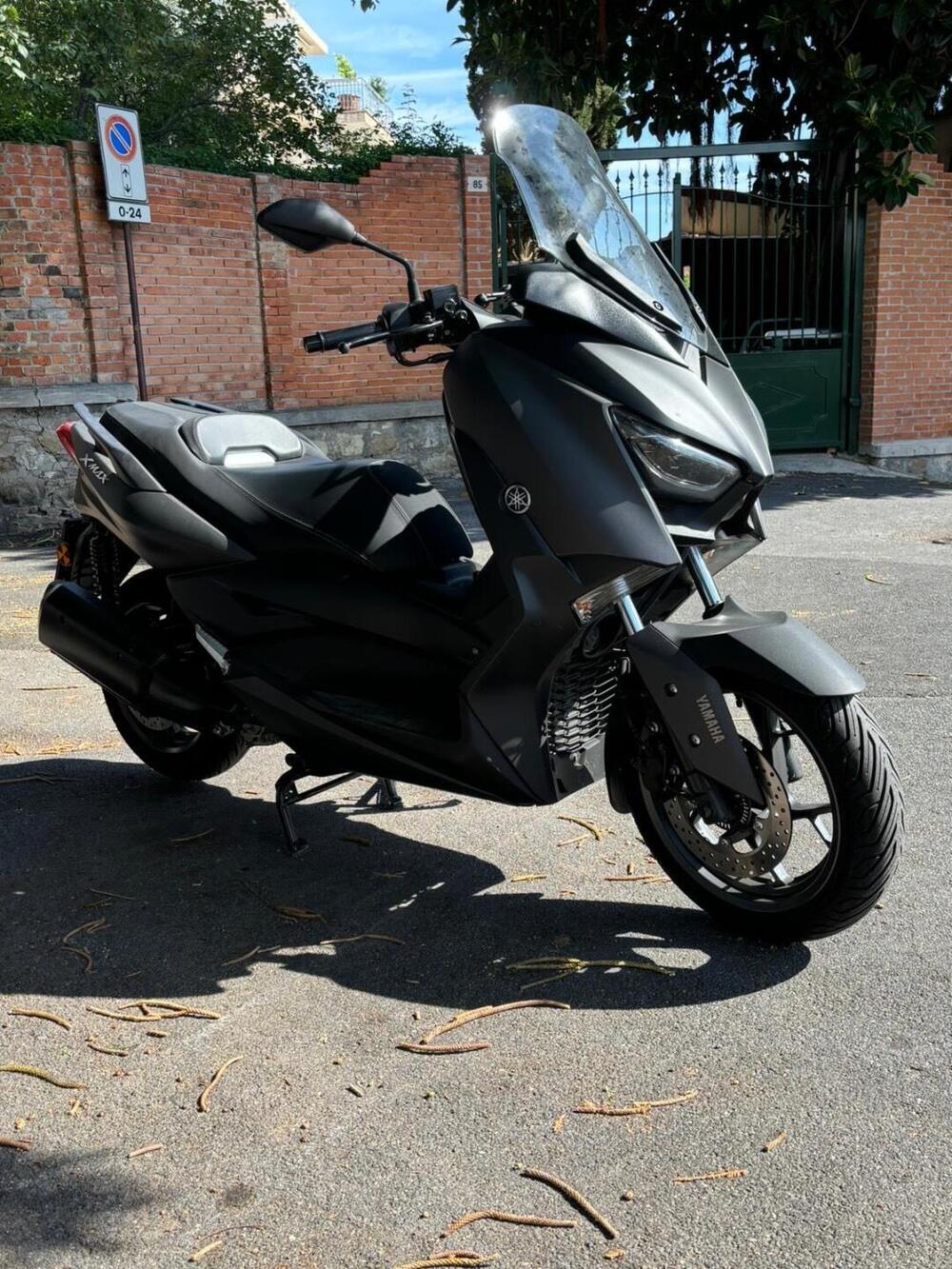 Yamaha X-Max 300 (2021 - 24) (3)
