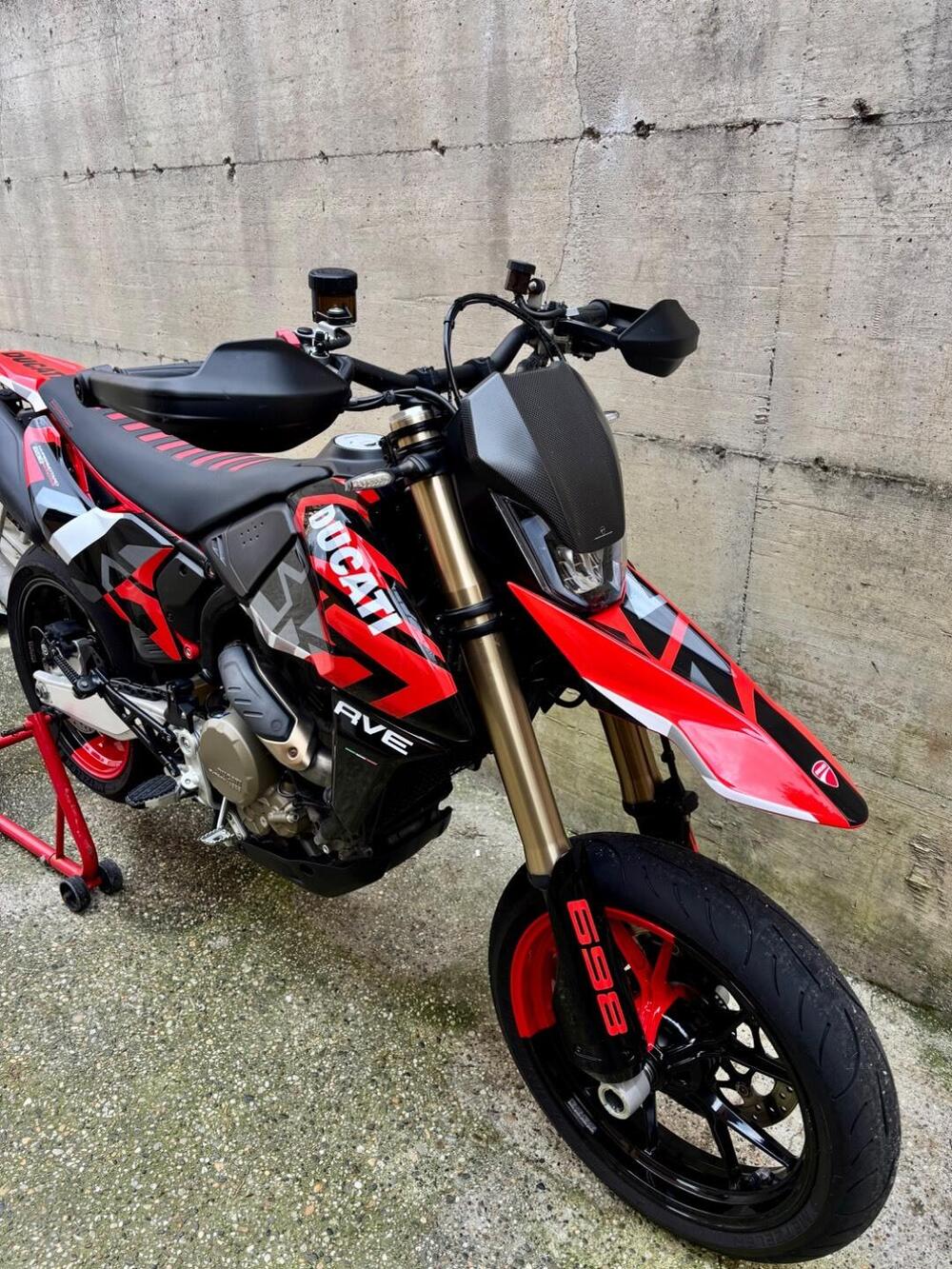 Ducati Hypermotard 698 Mono RVE (2024 - 26) (2)