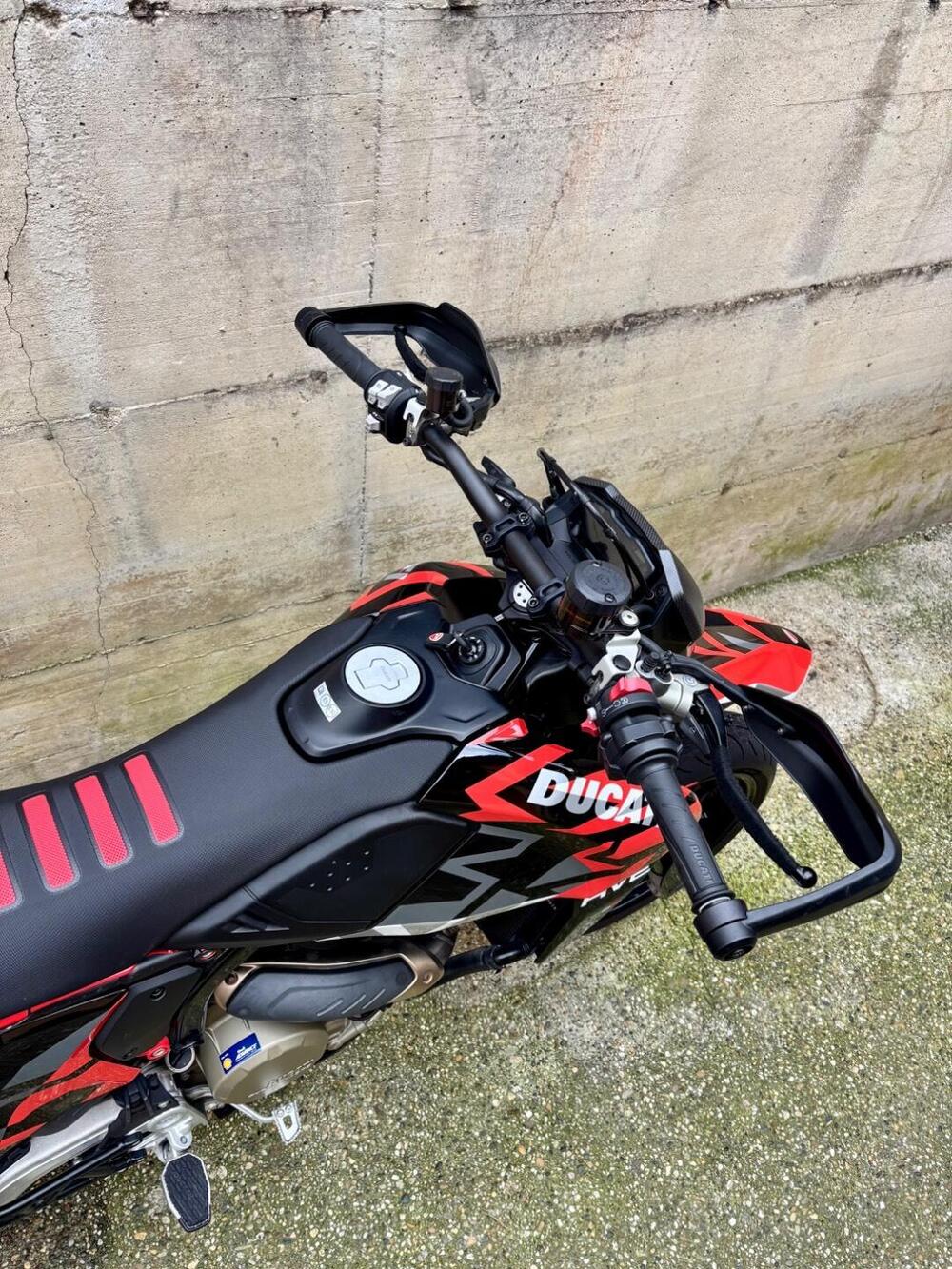 Ducati Hypermotard 698 Mono RVE (2024 - 26) (3)