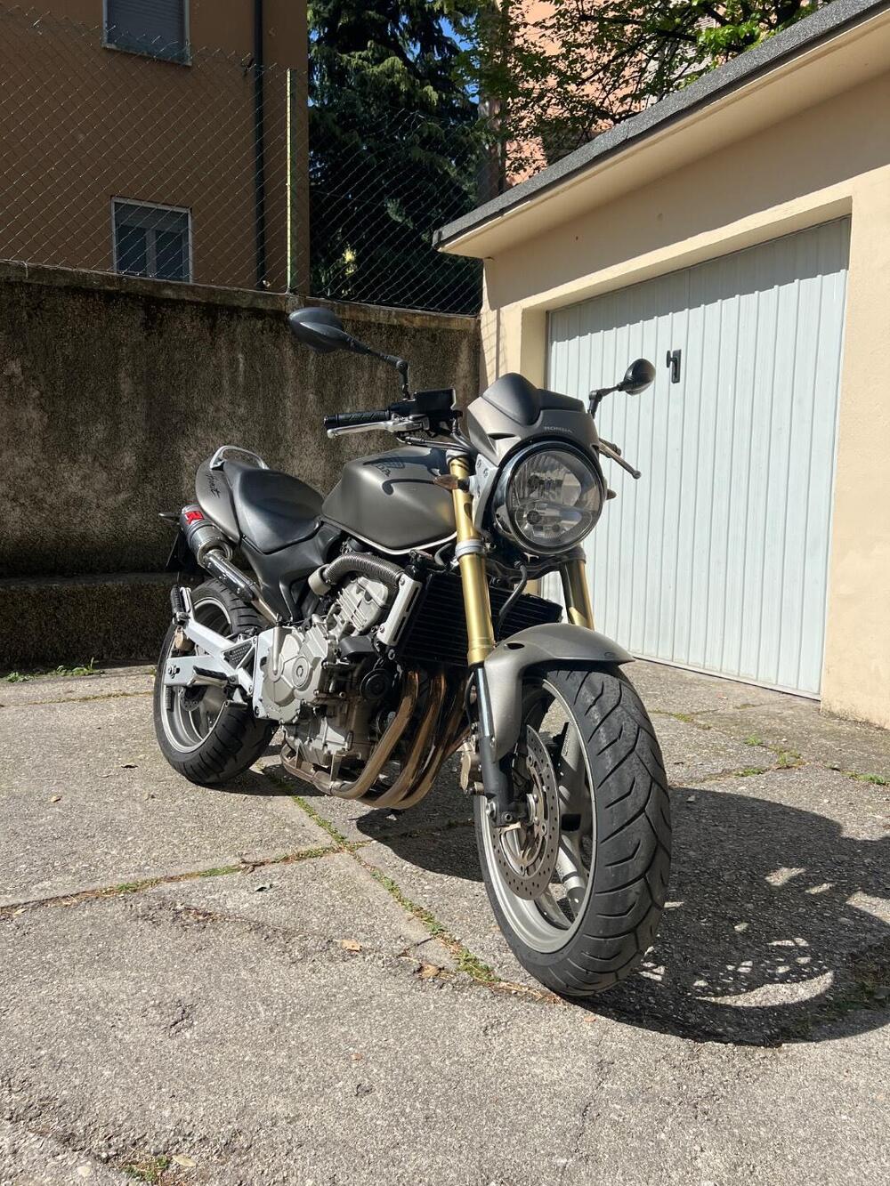 Honda Hornet 600 (2005 - 06) (3)