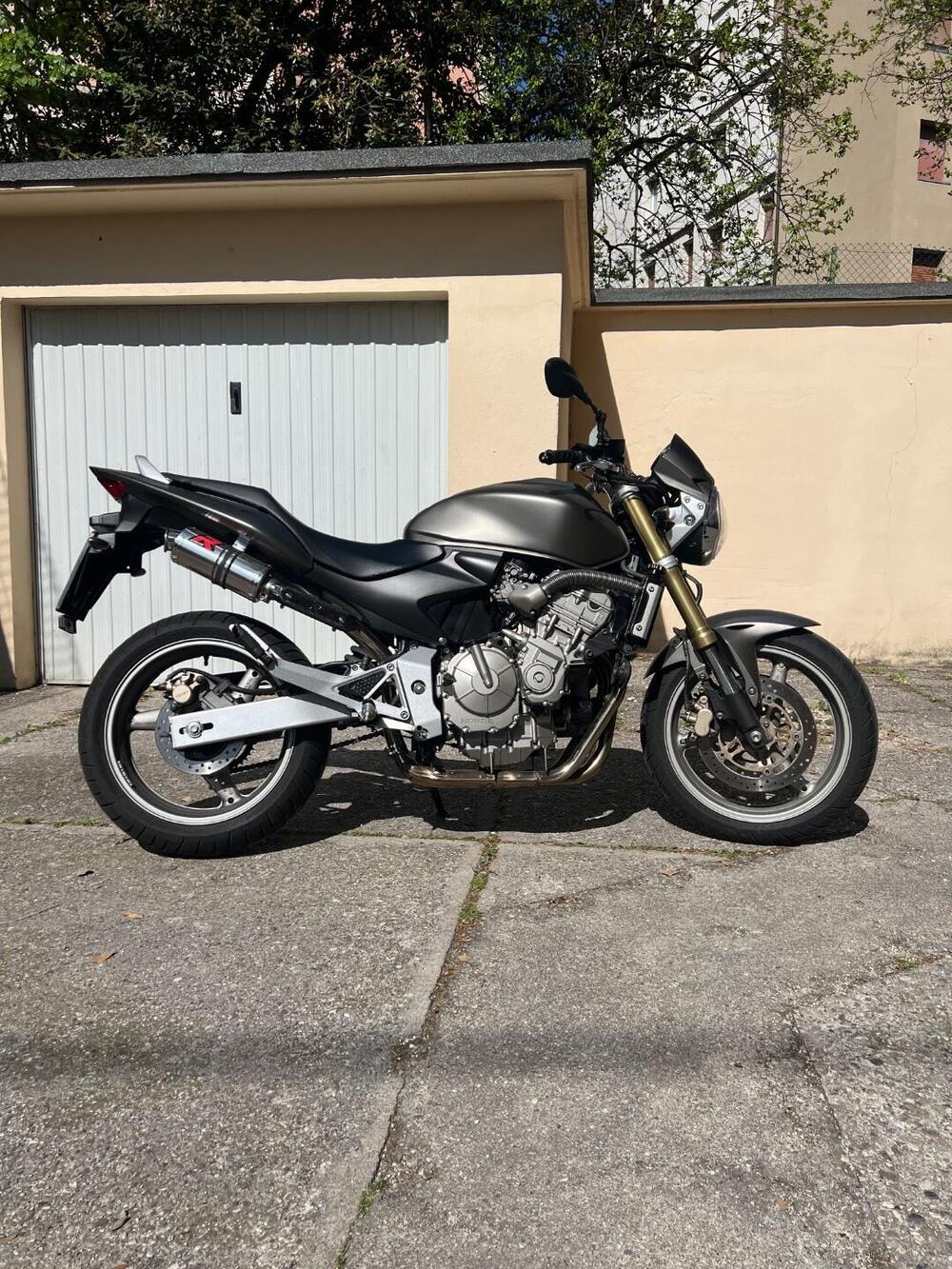 Honda Hornet 600 (2005 - 06) (4)