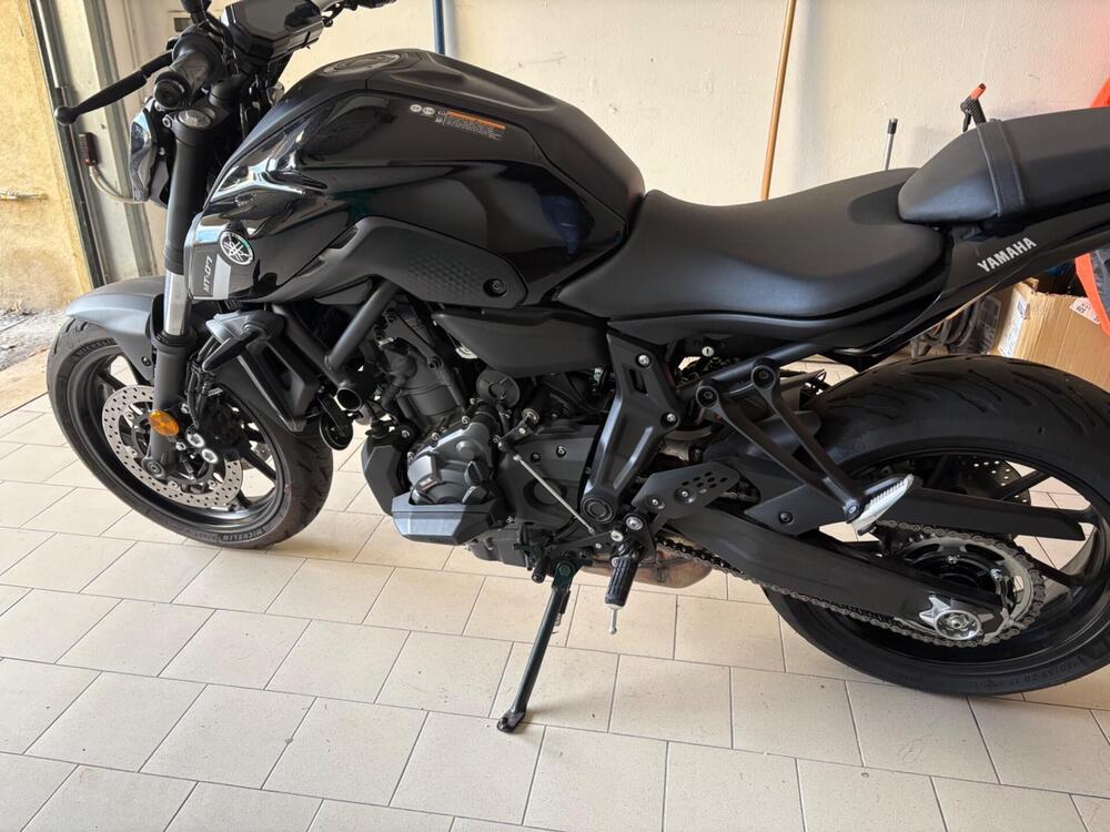 Yamaha MT-07 Pure (2023 - 25)