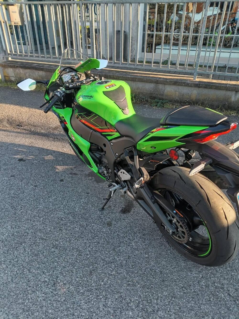 Kawasaki Ninja 1000 ZX-10R (2021 - 25) (3)