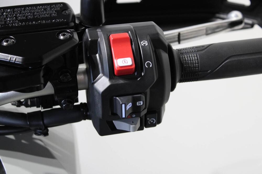 Honda X-ADV 750 (2025 - 26) (7)