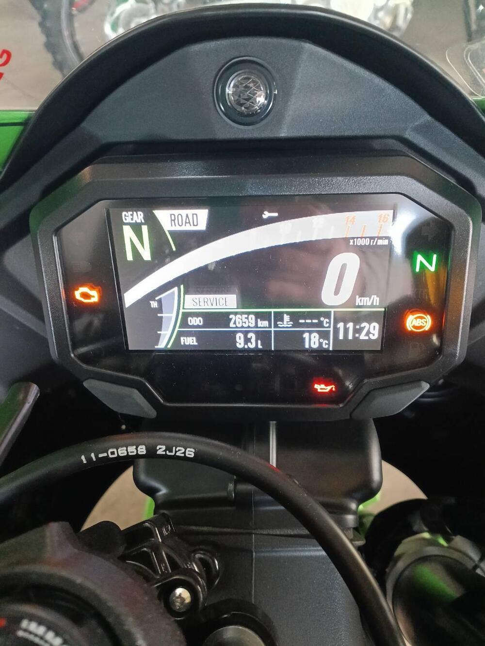 Kawasaki Ninja 1000 ZX-10R (2021 - 25) (8)