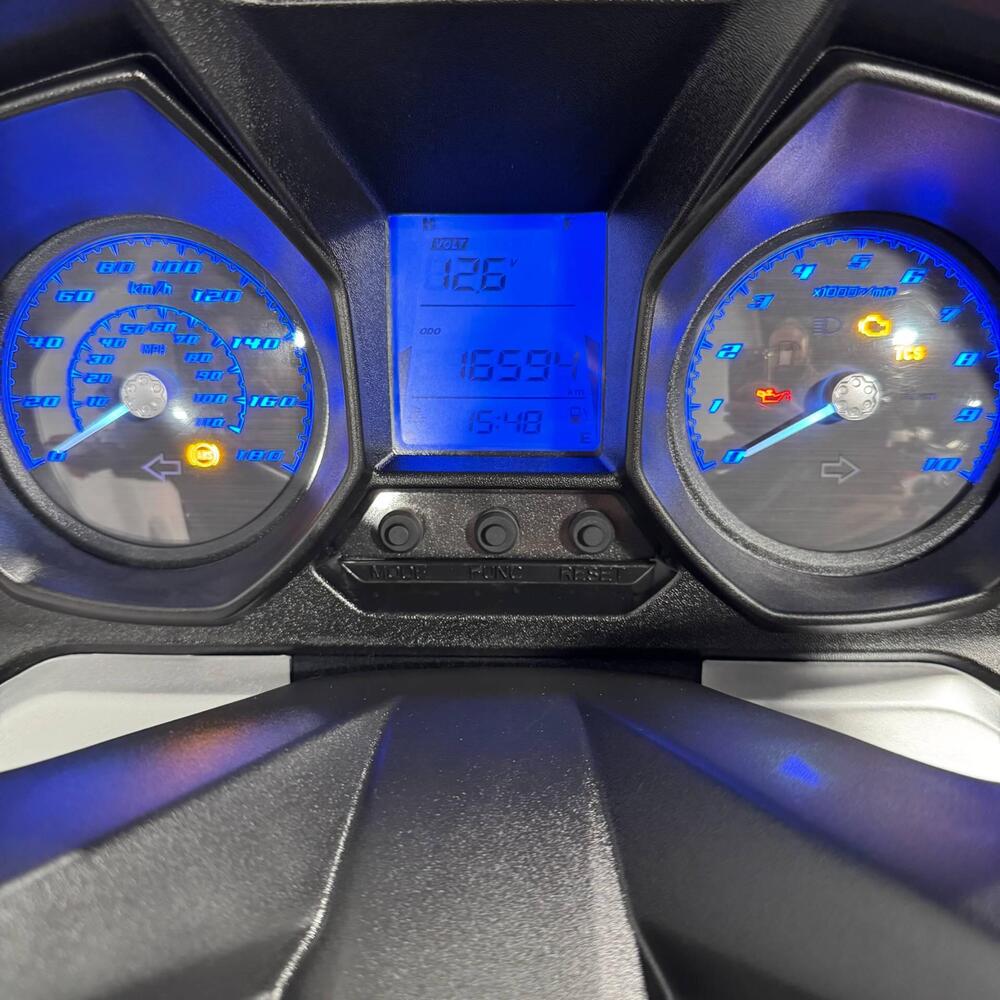 Kymco Downtown 350i TCS (2021 - 25) (4)