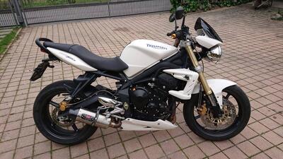 Triumph Street Triple (2007 - 12) usata
