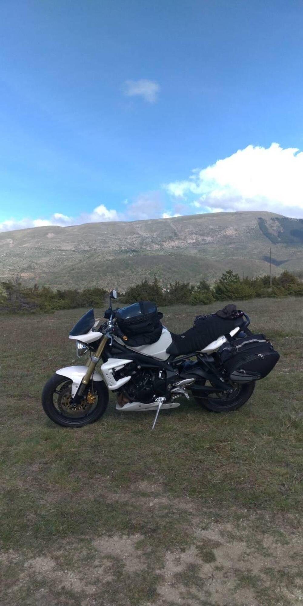 Triumph Street Triple (2007 - 12) (6)