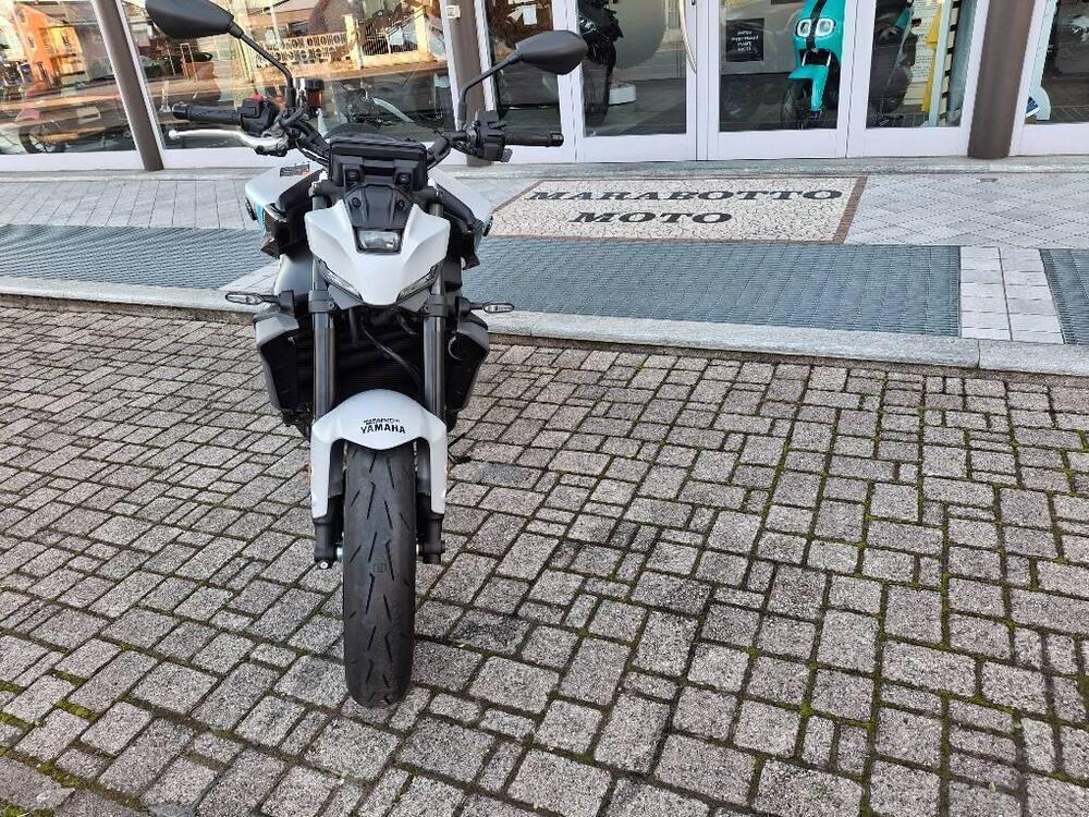 Yamaha MT-09 Y-AMT (2024 - 26) (2)