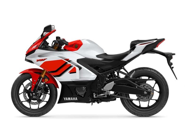 Yamaha YZF R3 YZF R3 70th (2026) (6)