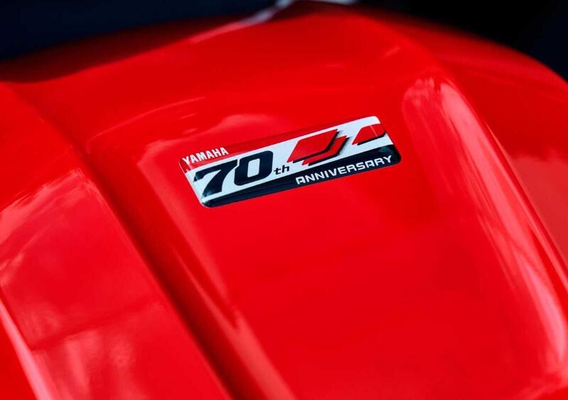 Yamaha YZF R3 YZF R3 70th (2026) (11)