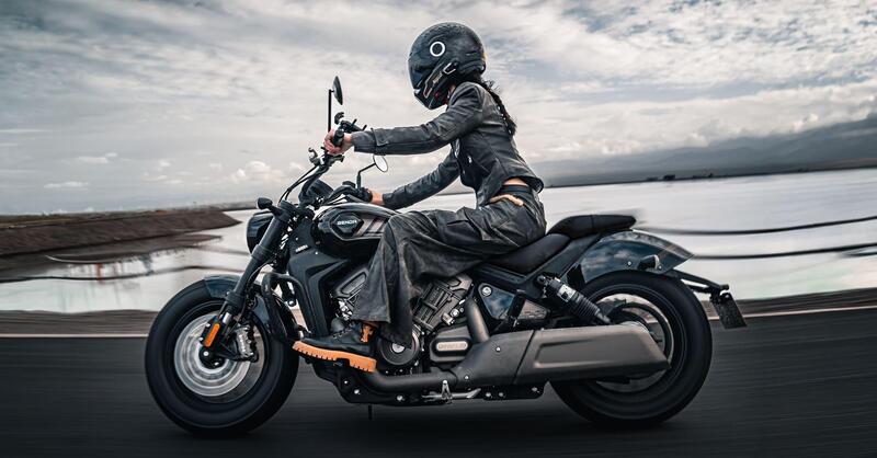 Benda presenta la V-Cruiser Darkflag 500 Commander