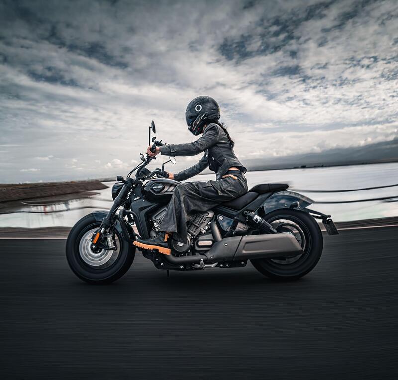 Benda presenta la V-Cruiser Darkflag 500 Commander