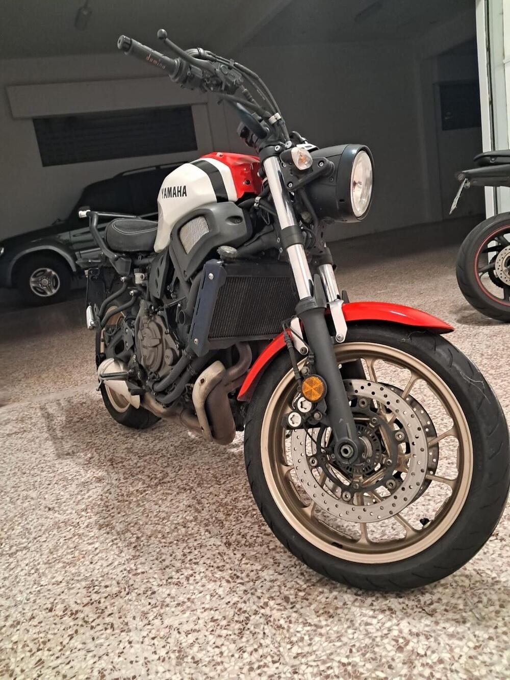 Yamaha XSR 700 (2021) (3)