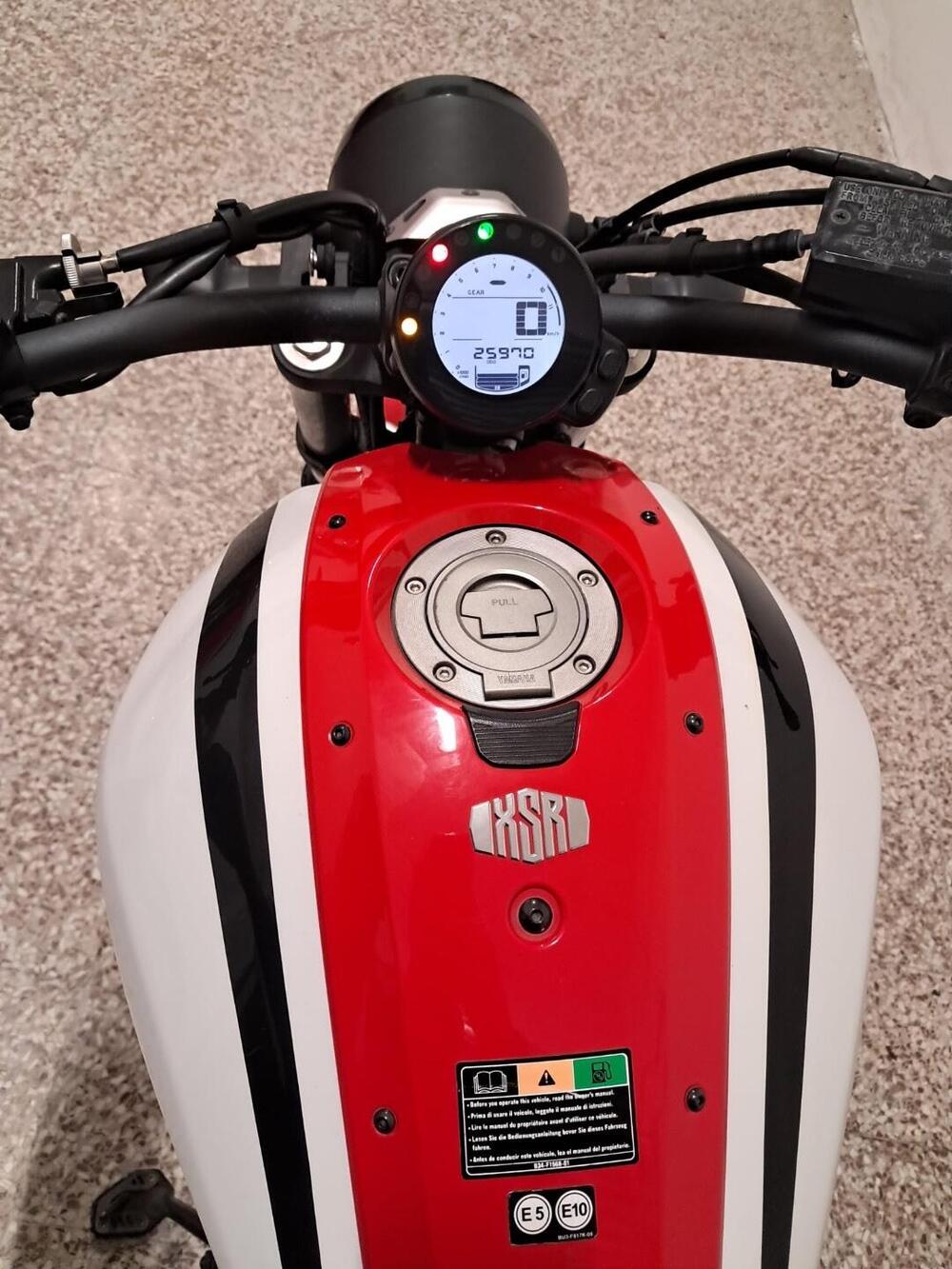 Yamaha XSR 700 (2021) (4)