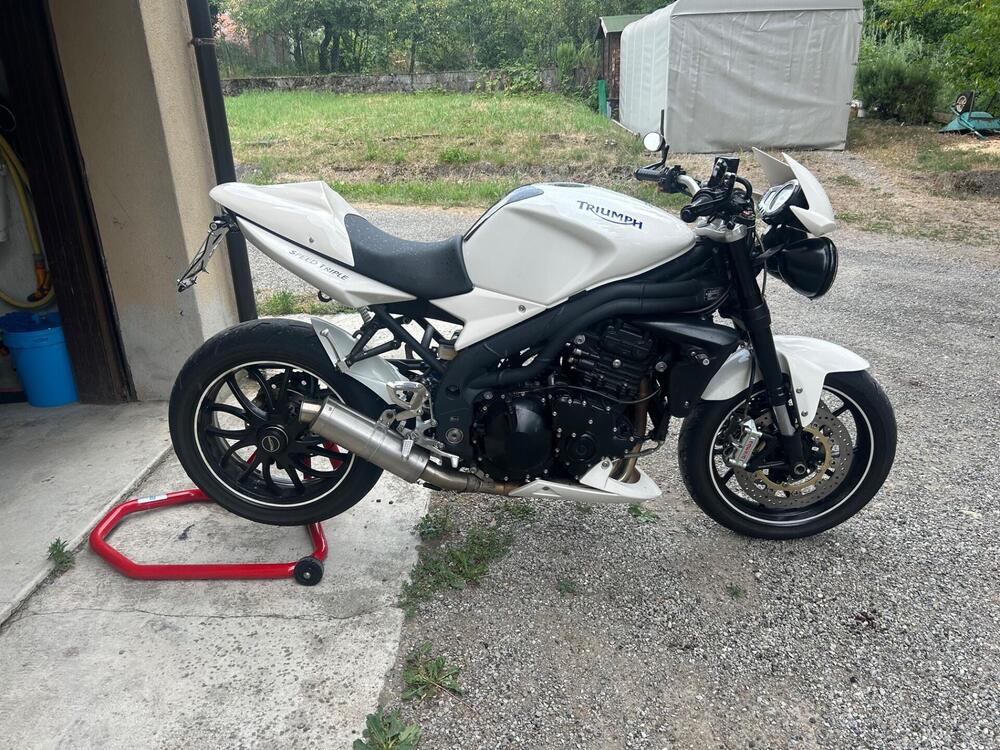 Triumph Speed Triple 1050 (2005 - 11)