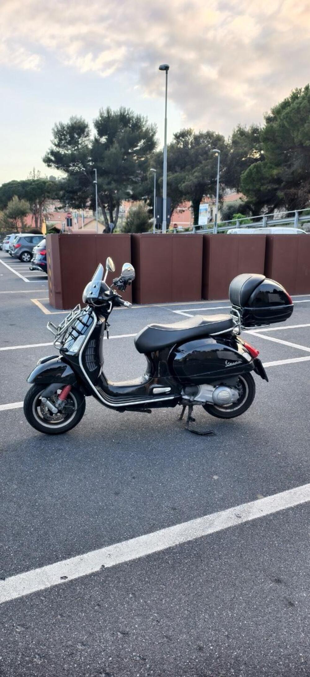 Vespa GTS 300 Super (2008 - 16) (6)