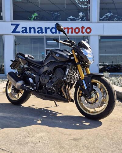 Yamaha FZ8 ABS (2013 - 16) usata