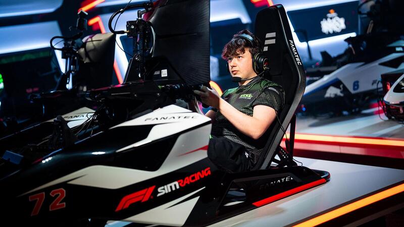 Fanatec e Formula 1 rinnovano la partnership globale: in arrivo nuova generazione di hardware ufficiale F1 per il sim racing