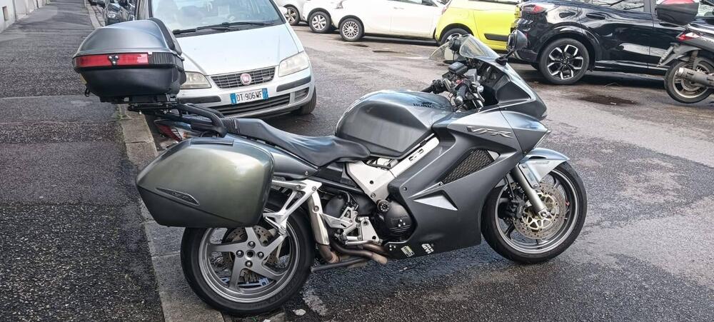 Honda VFR 800 (2006 - 13) (2)