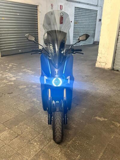 Seat M&Oacute; 125 Performance (2022 - 26) usata a Roma