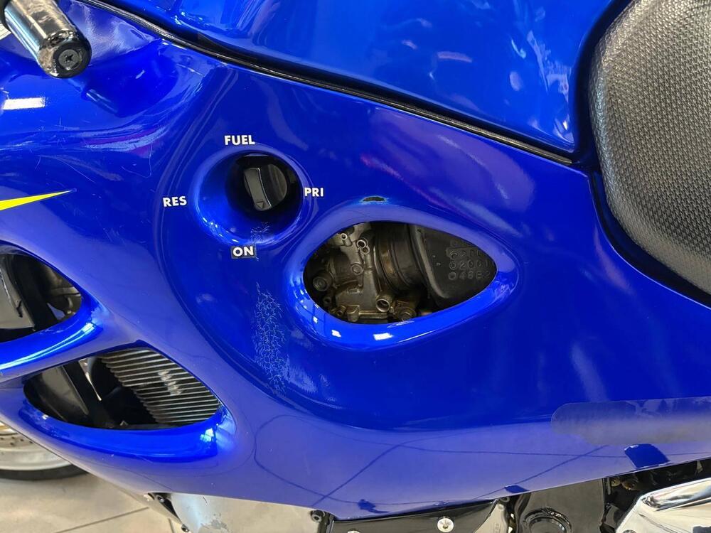 Suzuki GSX 600 F (1998- 05) (5)