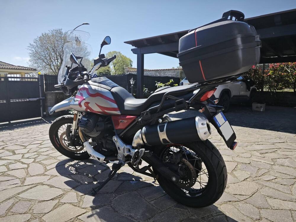 Moto Guzzi V85 TT Travel (2020) (3)