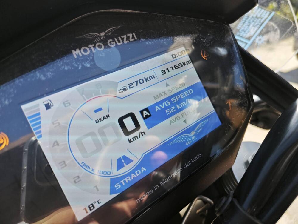 Moto Guzzi V85 TT Travel (2020) (8)