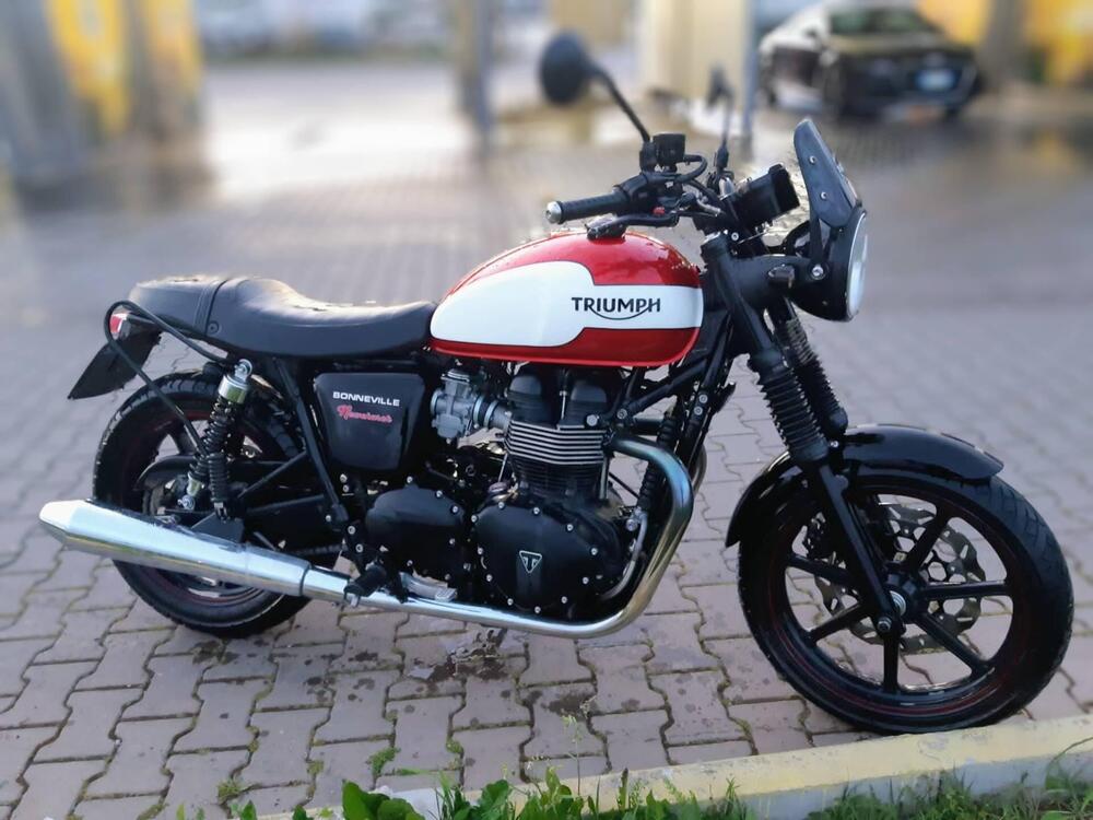 Triumph Bonneville SE (2009 - 13)