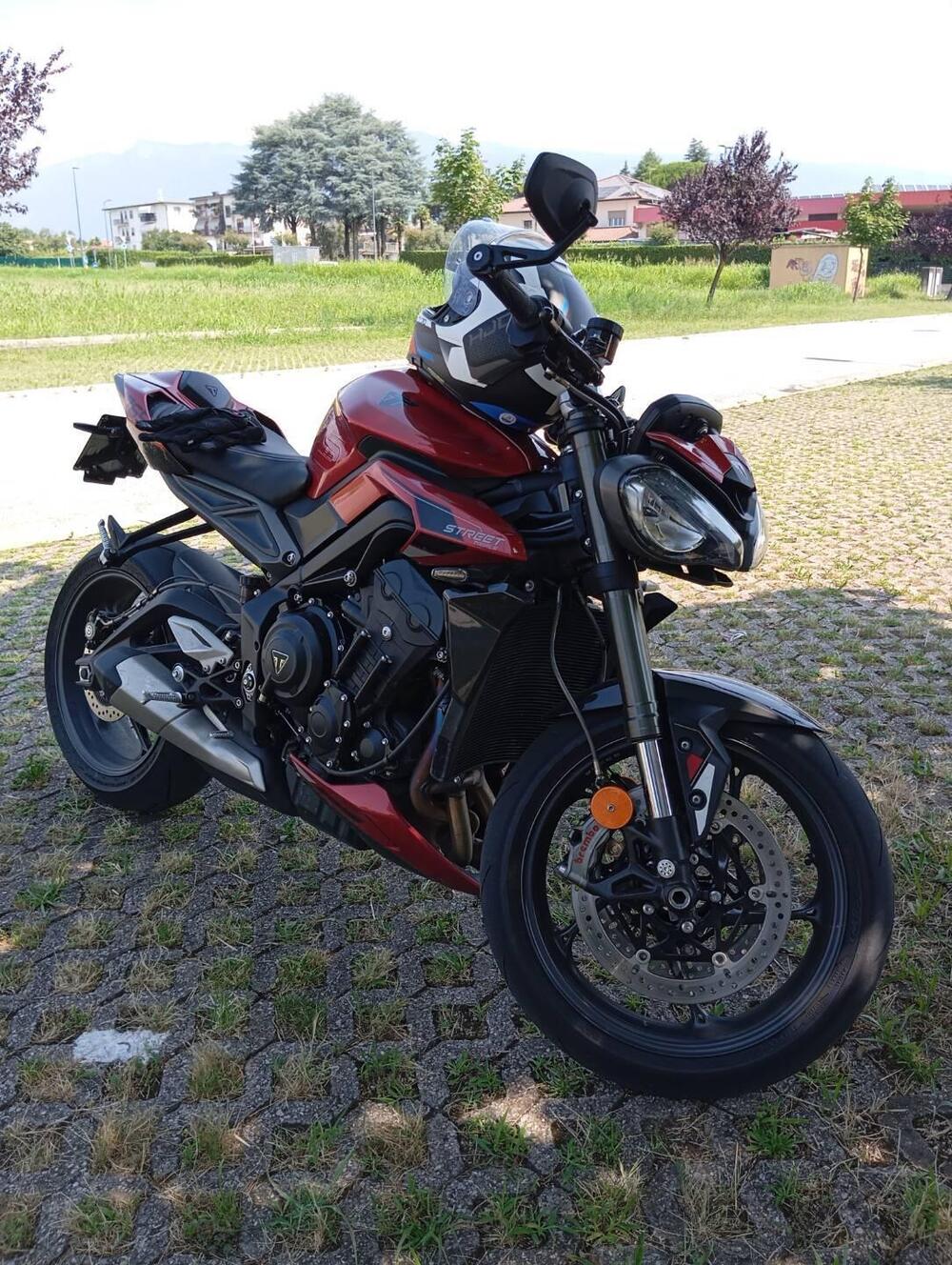 Triumph Street Triple 765 RS (2023 - 26) (2)