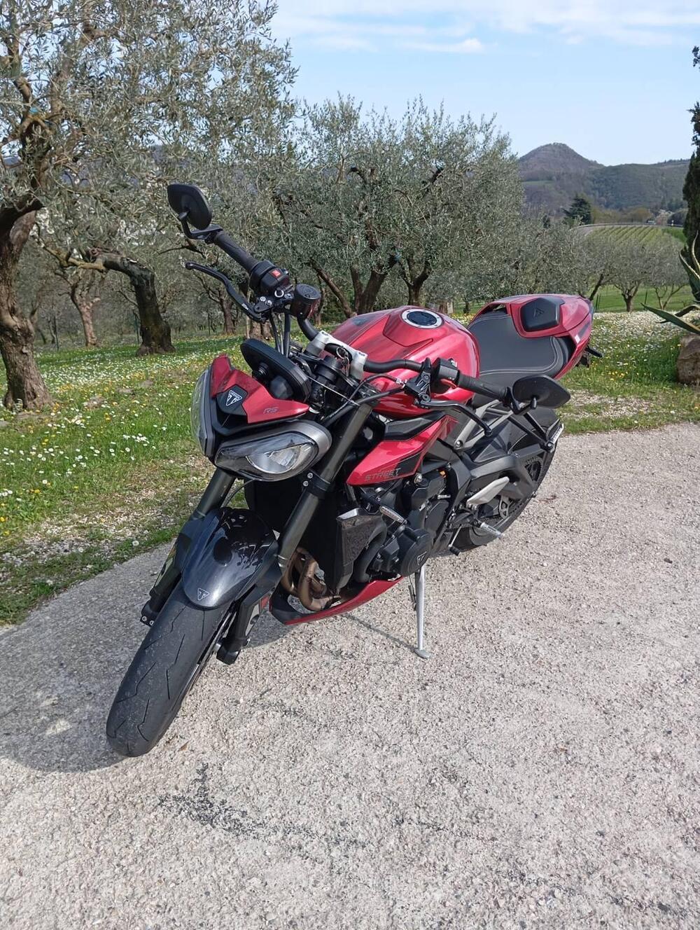 Triumph Street Triple 765 RS (2023 - 26) (4)