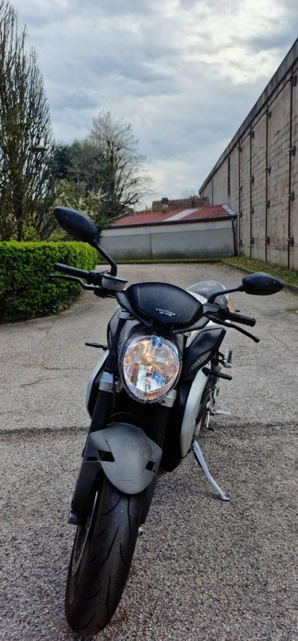 MV Agusta Brutale 675 (2011 - 15) (3)