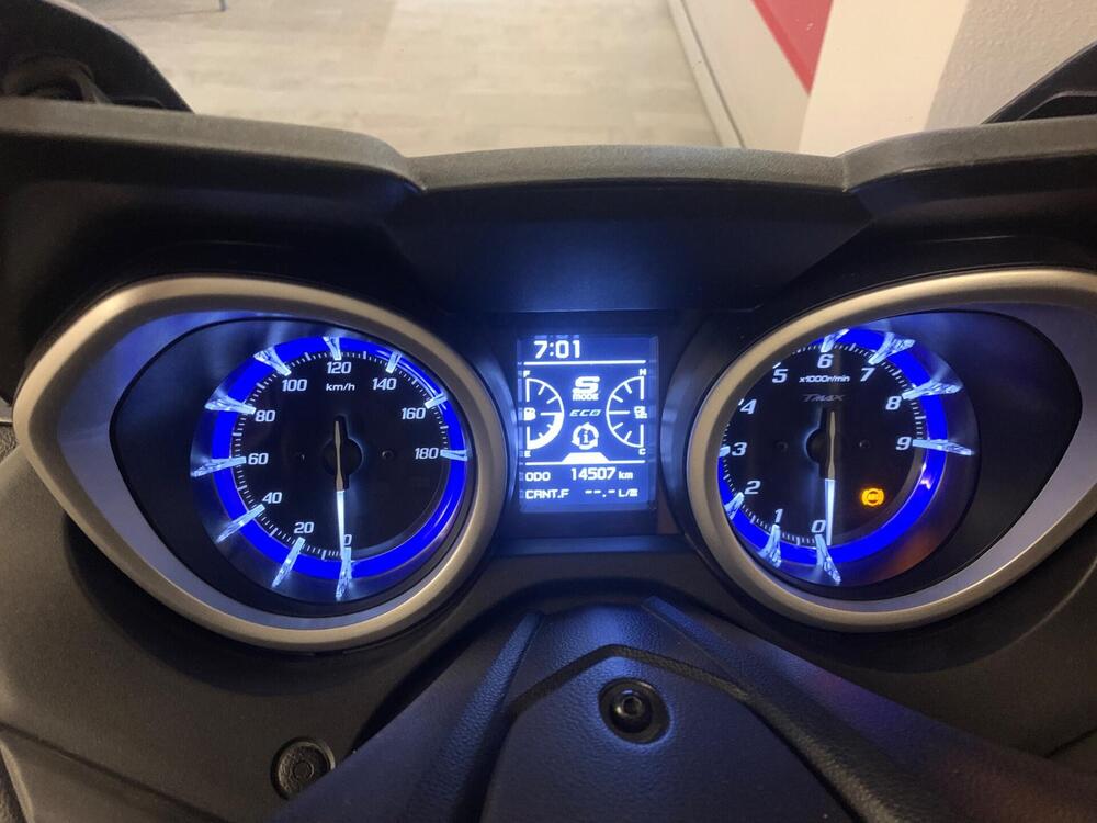 Yamaha T-Max 530 SX (2017 - 19) (2)
