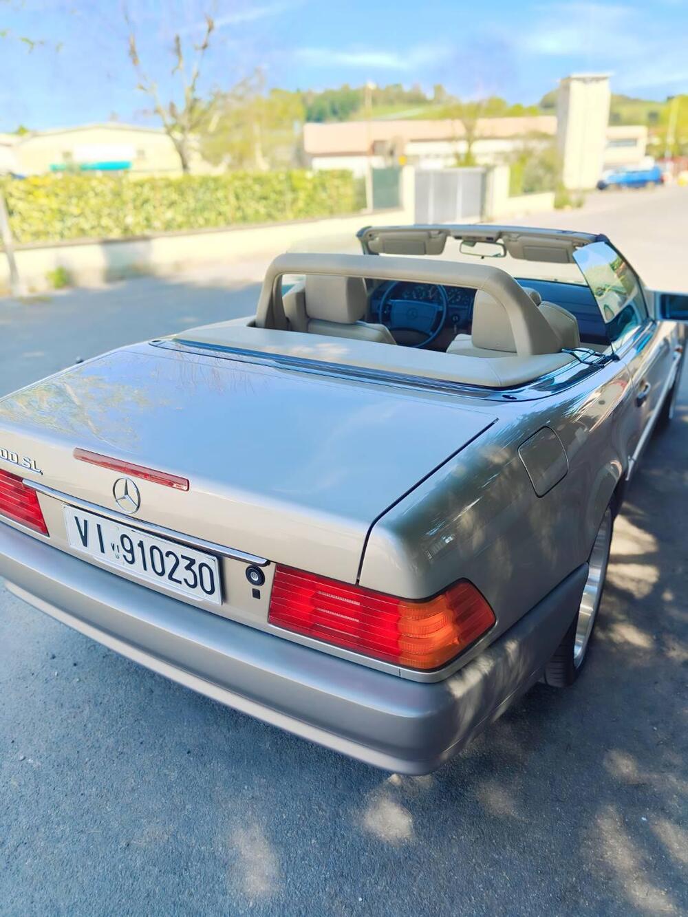 Mercedes-Benz SL 500 d'epoca a Firenze (8)