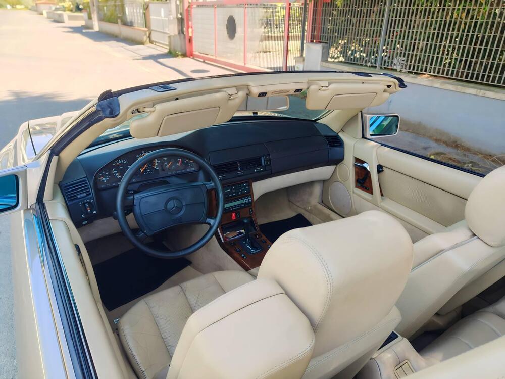 Mercedes-Benz SL 500 d'epoca a Firenze (19)