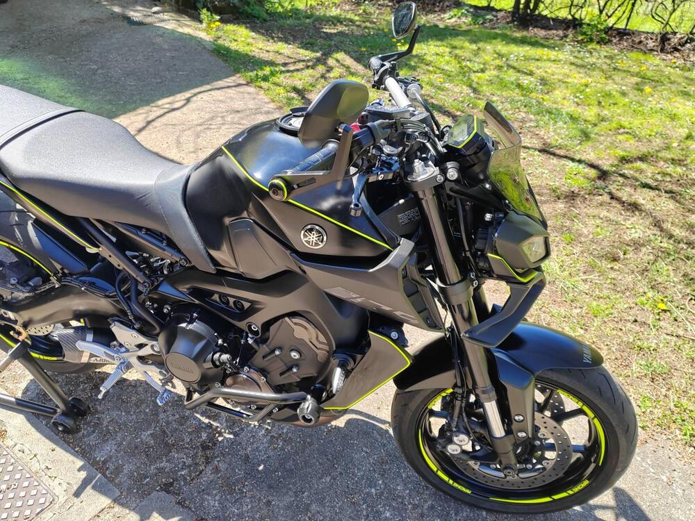 Yamaha MT-09 (2017 - 20) (9)
