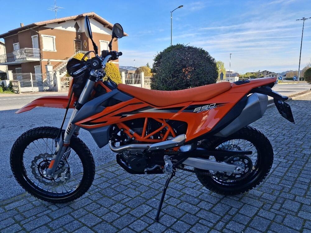 KTM 690 Enduro R (2022 - 25) (6)