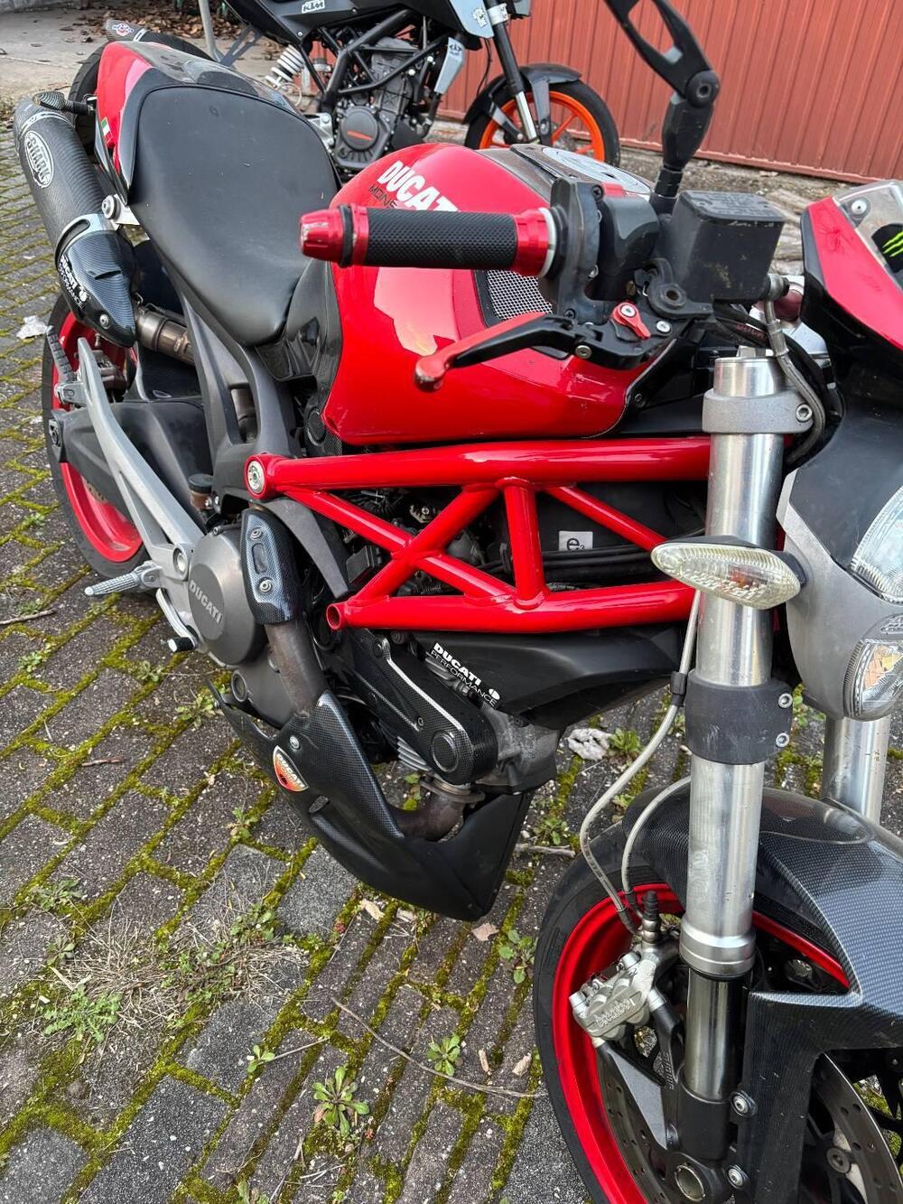 Ducati Monster 696 ABS (2009 - 14) (5)